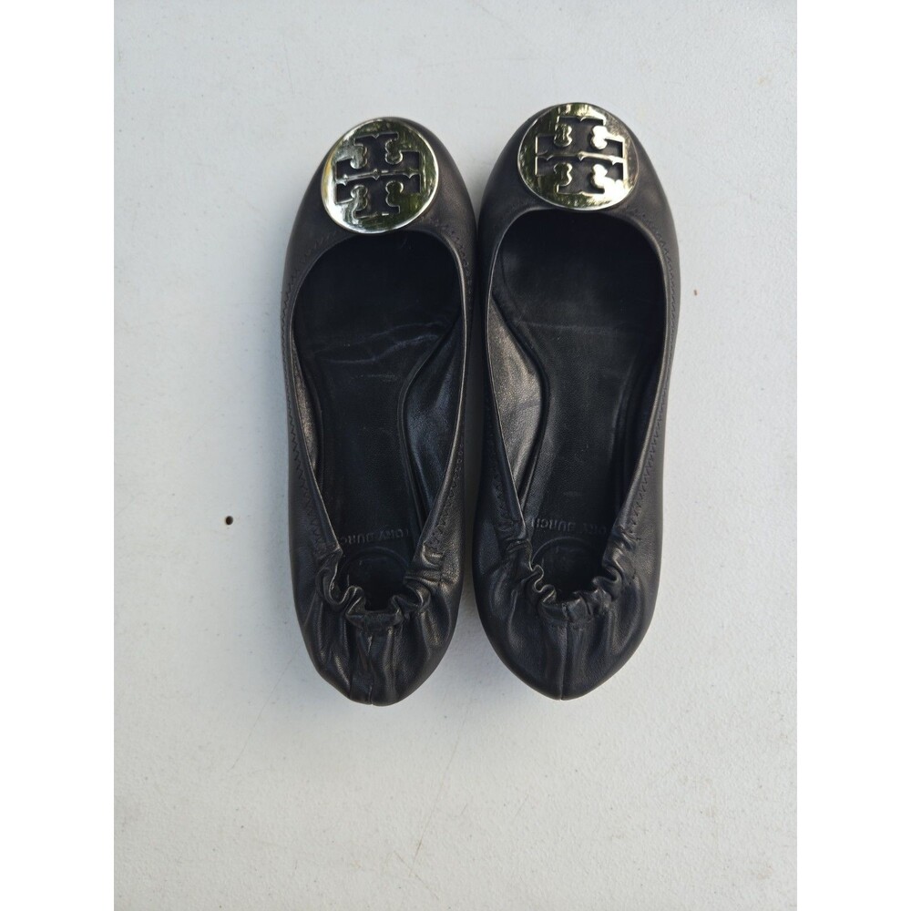 Tory Burch Reva Black Leather Ballet Flats Silver Tone Signature Logo size 5.5 - Picture 3 of 8